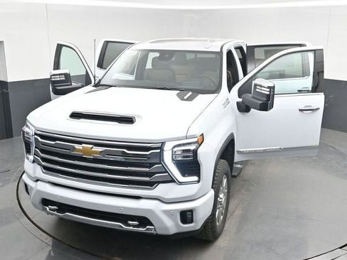 New 2026 Chevrolet Silverado 2500 High Country w/ High Country Premium Package AWD/4WD image 52