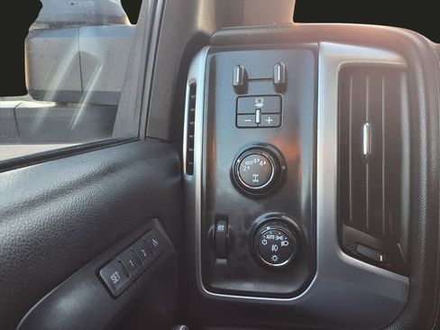 Used 2017 GMC Sierra 1500 SLT w/ SLT Premium Package image 12