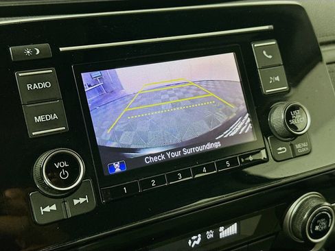 Used 2017 Honda CR-V LX image 13