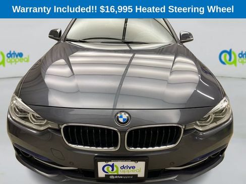 Used 2017 BMW 330i xDrive Sedan AWD/4WD image 16