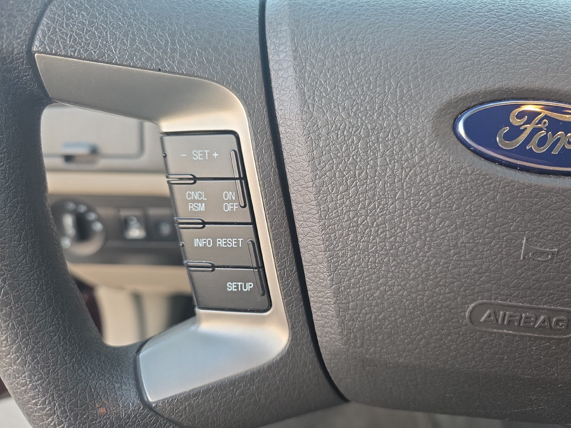 Used 2012 Ford Fusion SE FWD image 17