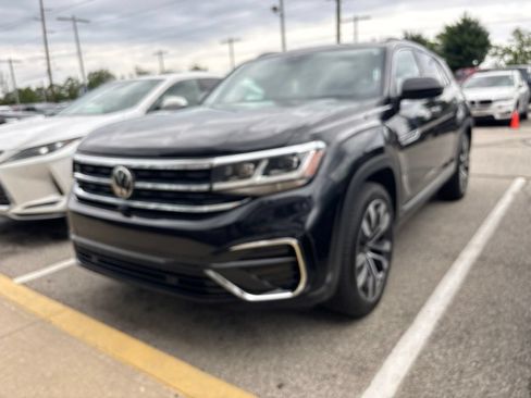 Used 2021 Volkswagen Atlas Cross Sport SEL Premium R-Line AWD/4WD image 3