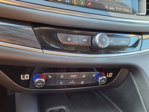 Used 2021 Buick Enclave Essence w/ Sport Touring Edition image 7