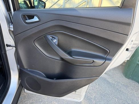 Used 2016 Ford Escape SE image 28