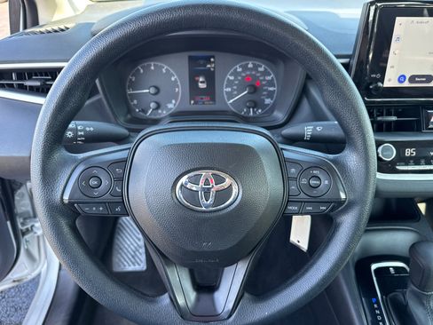 Used 2024 Toyota Corolla LE image 14
