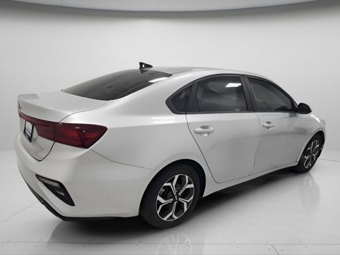 Used 2020 Kia Forte LXS image 11