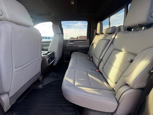 New 2026 GMC Sierra 2500 SLT w/ SLT Premium Package image 13