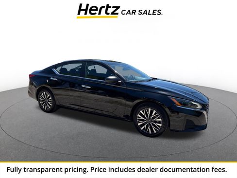 Used 2025 Nissan Altima 2.5 SV FWD image 1