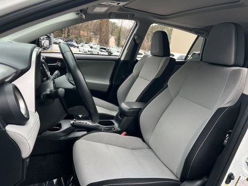 Used 2018 Toyota RAV4 XLE image 13