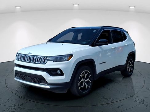 Used 2025 Jeep Compass Limited AWD/4WD image 6