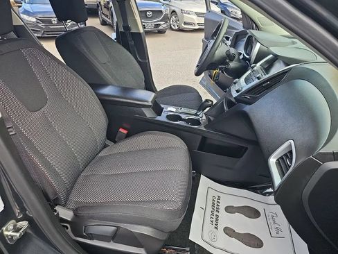 Used 2017 Chevrolet Equinox LS AWD/4WD image 20