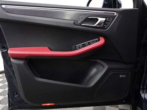 Used 2022 Porsche Macan GTS image 26