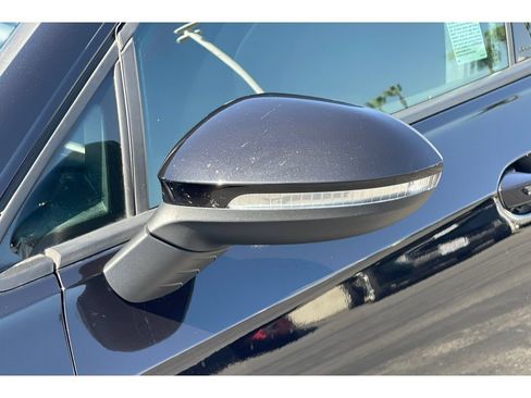 Used 2022 Volkswagen GTI SE FWD image 13