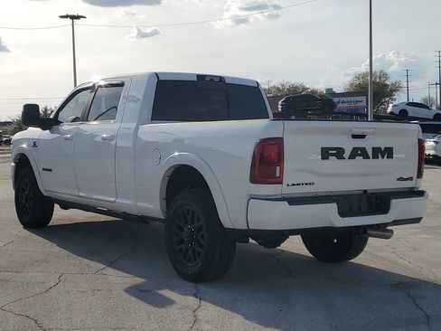 Used 2025 RAM 3500 Limited image 3
