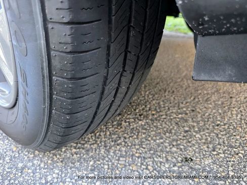 Used 2024 Hyundai Elantra SE image 71