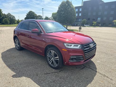 Used 2020 Audi Q5 e Prestige w/ Prestige Package AWD/4WD image 6