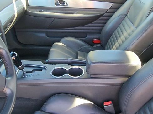 Used 2002 Ford Thunderbird Deluxe image 20