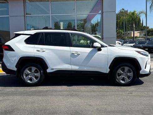Certified 2024 Toyota RAV4 LE AWD/4WD image 4