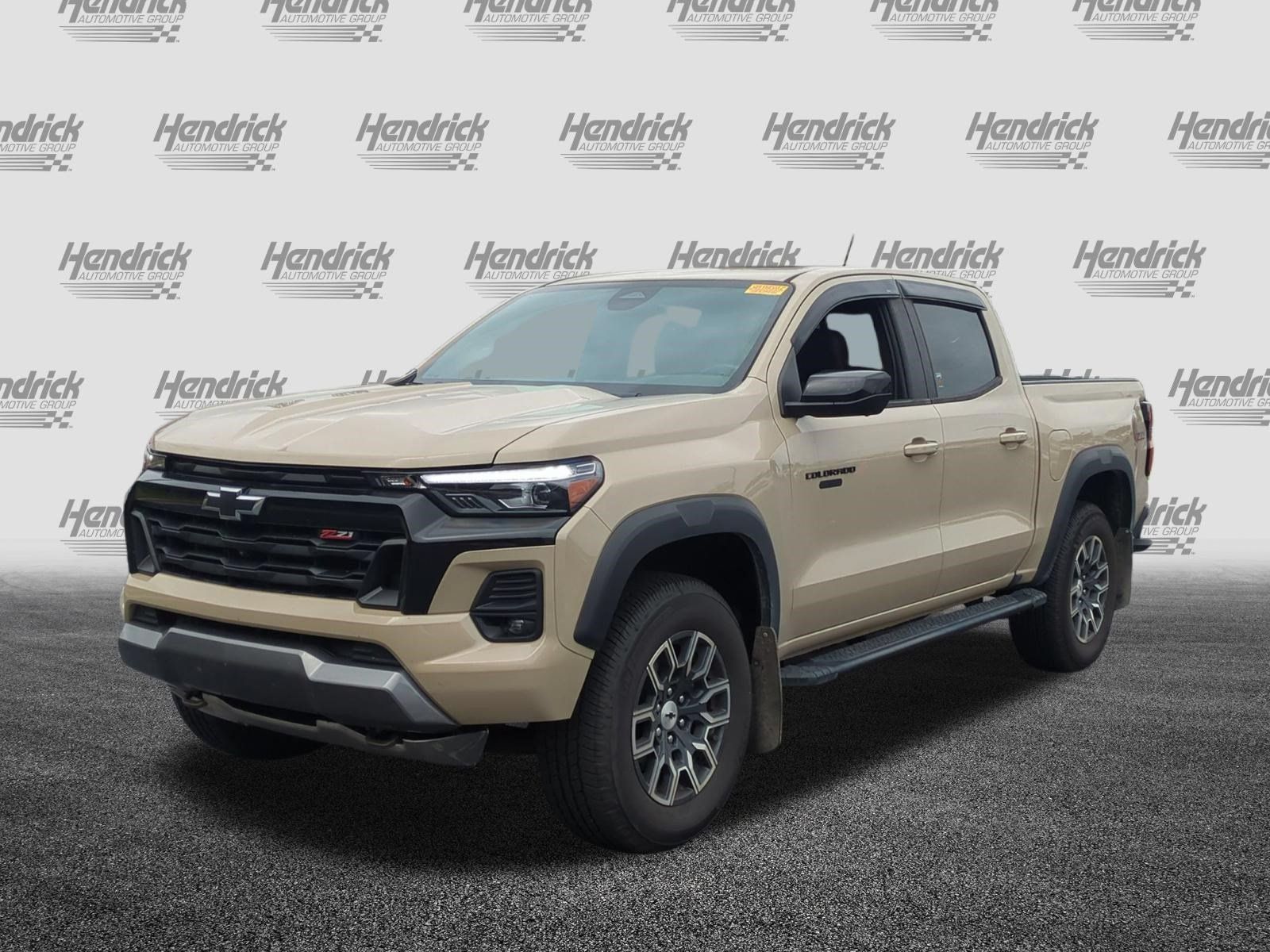 Used 2023 Chevrolet Colorado Z71 w/ Z71 Convenience Package 2 AWD/4WD image 5