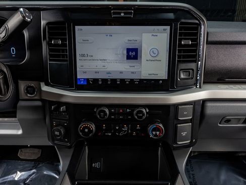 Used 2026 Ford F250 XLT w/ XLT Premium Package image 24