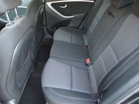 Used 2016 Hyundai Elantra GT w/ Option Group 02 FWD image 14