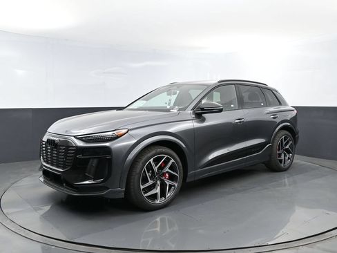 New 2027 Audi SQ6 e-tron Premium Plus AWD/4WD image 1