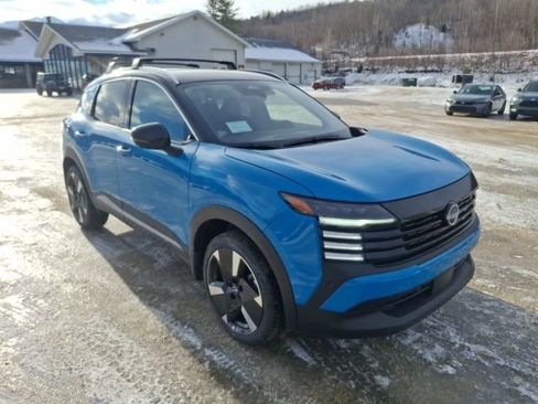 New 2026 Nissan Kicks SR w/ Cold Weather Package image 30