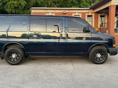 Used 2013 Chevrolet Express 1500 w/ Power Package image 6