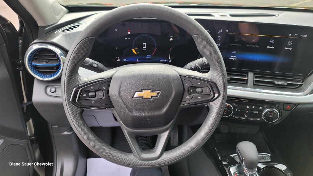 Used 2026 Chevrolet Trax LT FWD image 20