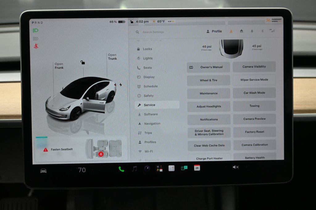 Used 2023 Tesla Model 3 Standard Range RWD image 24