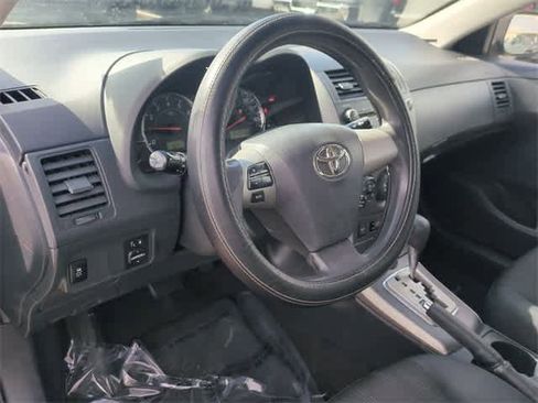 Used 2011 Toyota Corolla S image 10