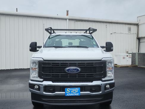 Used 2024 Ford F250 XL w/ Snow Plow Prep Package AWD/4WD image 8