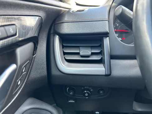 Used 2023 GMC Terrain AT4 AWD/4WD image 21