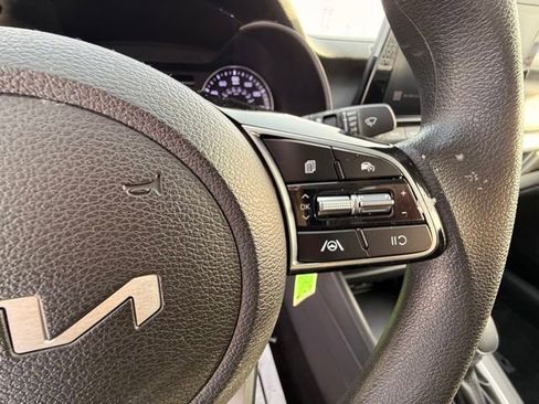 Used 2023 Kia Forte LXS w/ LXS Technology Package image 18