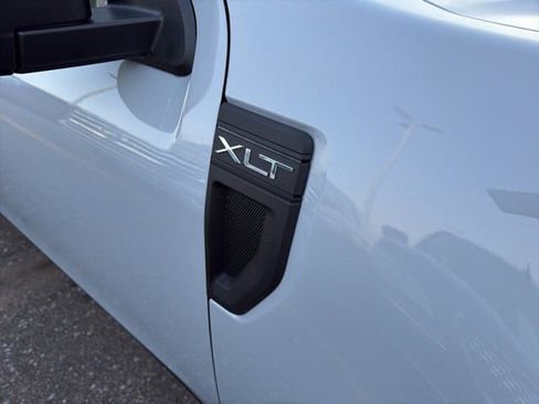 New 2026 Ford Maverick XLT w/ XLT Luxury Package image 9