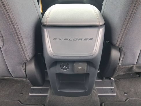 New 2026 Ford Explorer Active AWD/4WD image 18