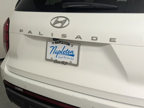 Used 2025 Hyundai Palisade SEL FWD image 8