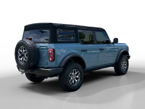 Used 2021 Ford Bronco Badlands image 5