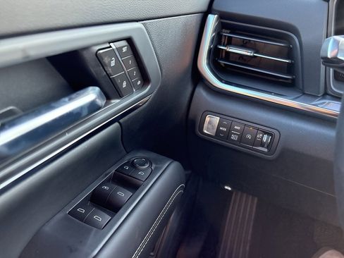 New 2026 GMC Terrain Elevation w/ Elevation Premium Package image 29