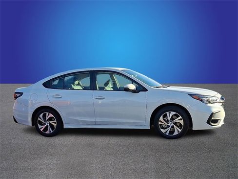 Used 2025 Subaru Legacy Premium image 4
