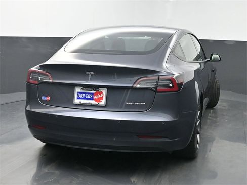 Used 2022 Tesla Model 3 Long Range image 36