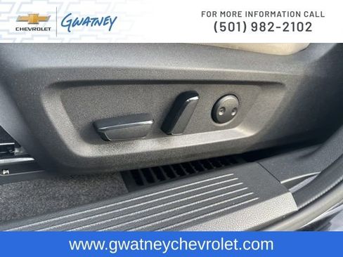 Used 2023 Nissan Rogue SV image 21