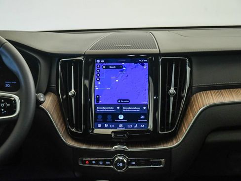 Certified 2023 Volvo XC60 T8 Ultimate AWD/4WD image 14