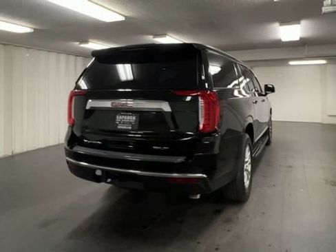 Certified 2021 GMC Yukon XL SLT w/ SLT Premium Package AWD/4WD image 8