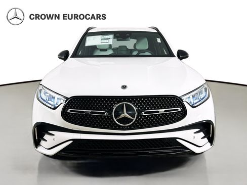 Used 2026 Mercedes-Benz GLC 300 4MATIC image 2
