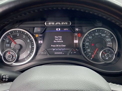 Used 2022 RAM 1500 Laramie AWD/4WD image 16