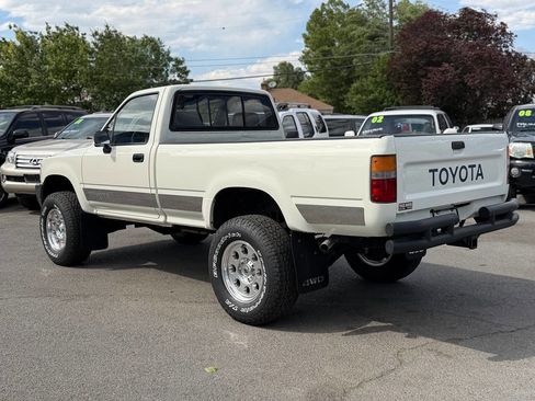 Used 1989 Toyota Pickup Deluxe AWD/4WD image 66