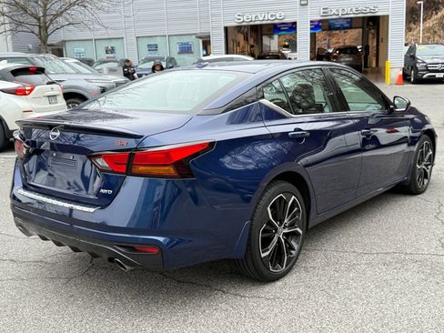 Used 2023 Nissan Altima 2.5 SR image 6