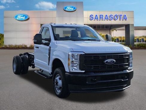 New 2026 Ford F350 XL image 2