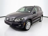 Used 2016 Volkswagen Tiguan SE image 2